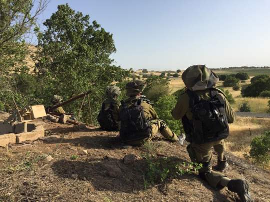 IDF soldiers in the desert